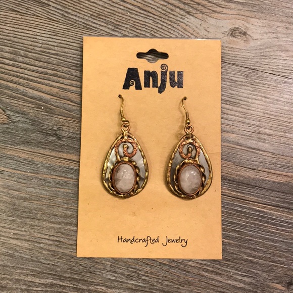 Jewelry - Tear Drop Earrings Rose Quartz